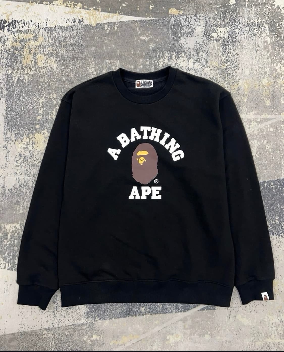 베이프 Bape 컬리지로고 맨투맨 블랙 상품이미지1