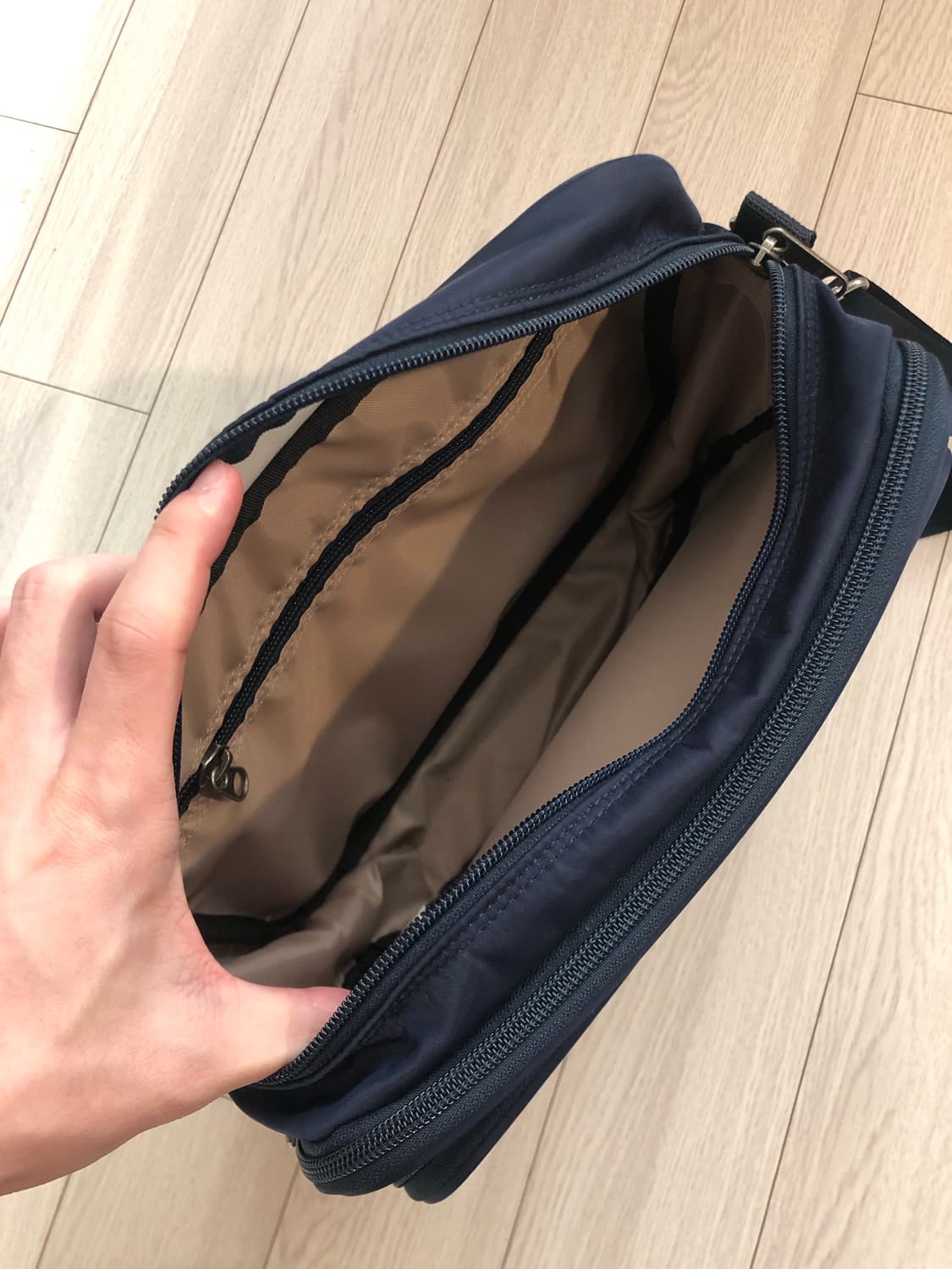 VDR 비디알 크로스백 네이비 상품이미지5