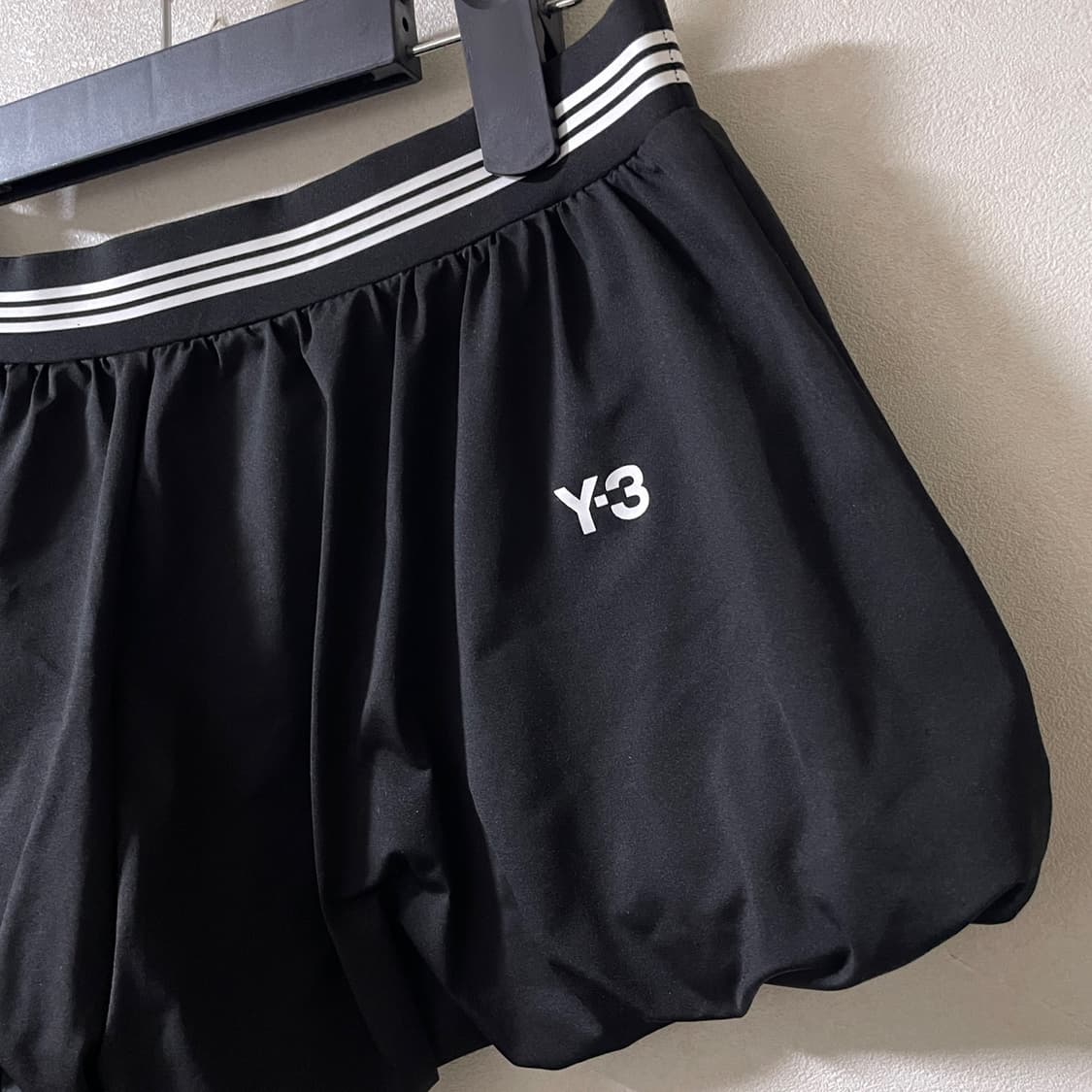 요지야마모토 y-3 여성 숏팬츠 S (여성 55정도) 상품이미지2