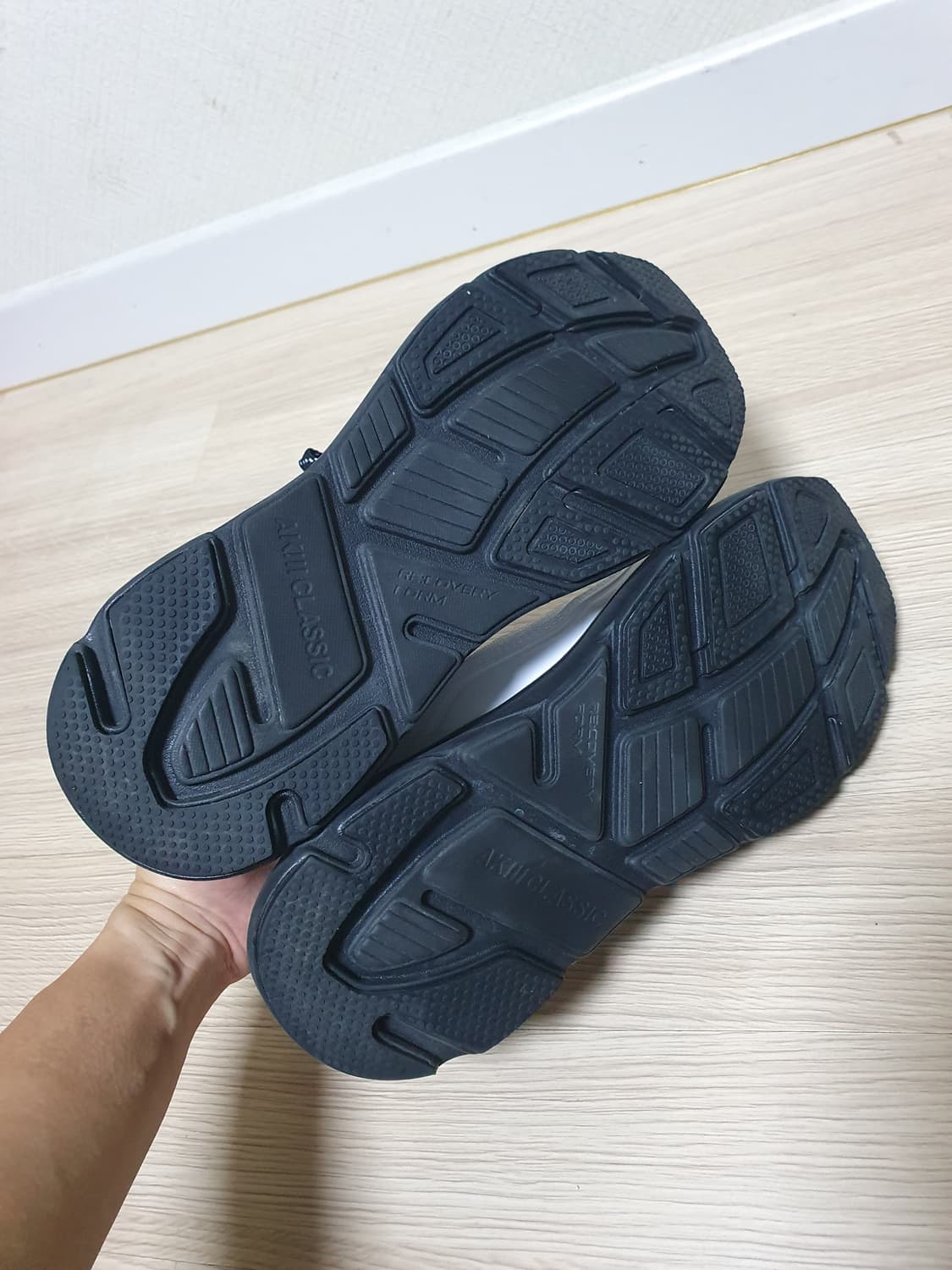 아키클래식 범퍼트레이너 운동화 290 상품이미지6