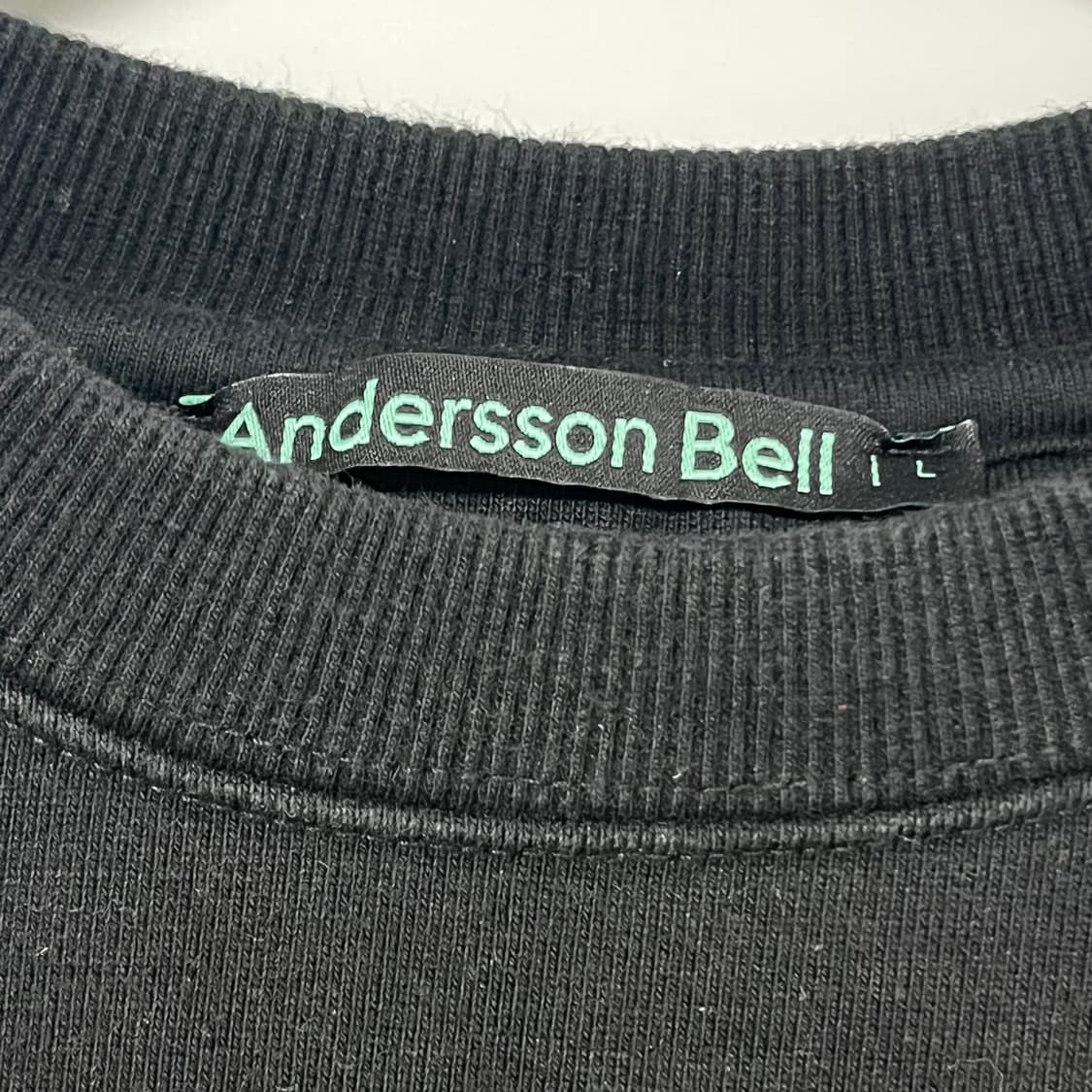 L 앤더슨벨 플라워자수 맨투맨 상품이미지3