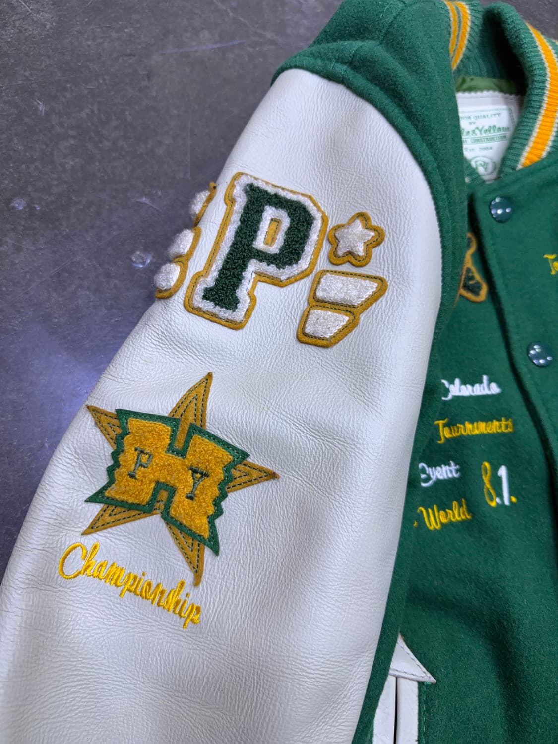 Purple&Yellow 부클 자수 소가죽 배색 스타장 바시티자켓 S 상품이미지6