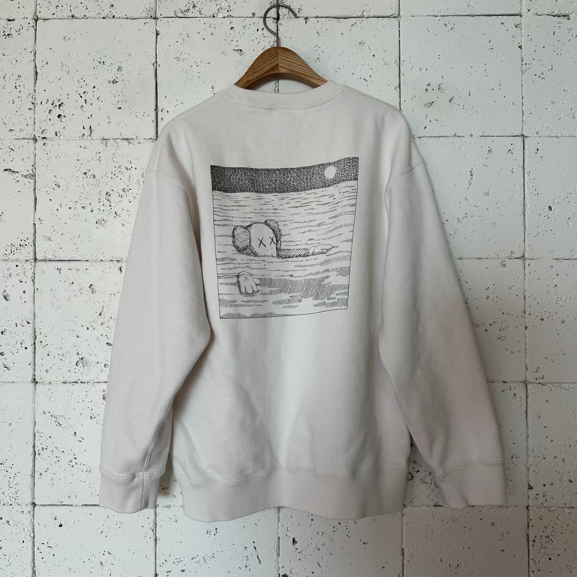 L 유니클로 x 카우스 맨투맨 상품이미지5