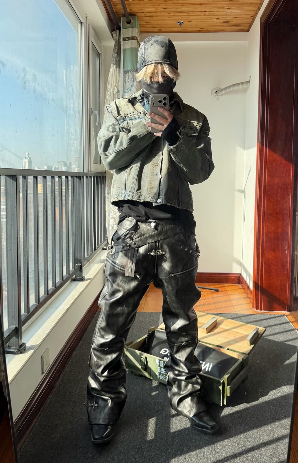 크로스 스트랩 레더 팬츠 상품이미지2