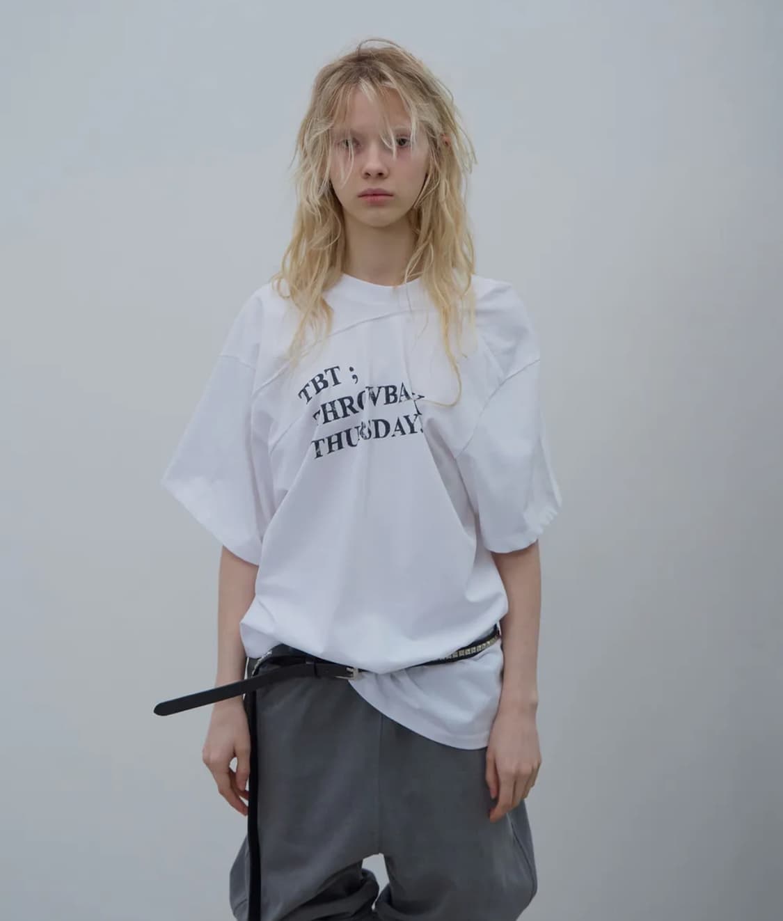 엘씨디씨 DRAPED LETTERING PRINT T-SHIRT 상품이미지2
