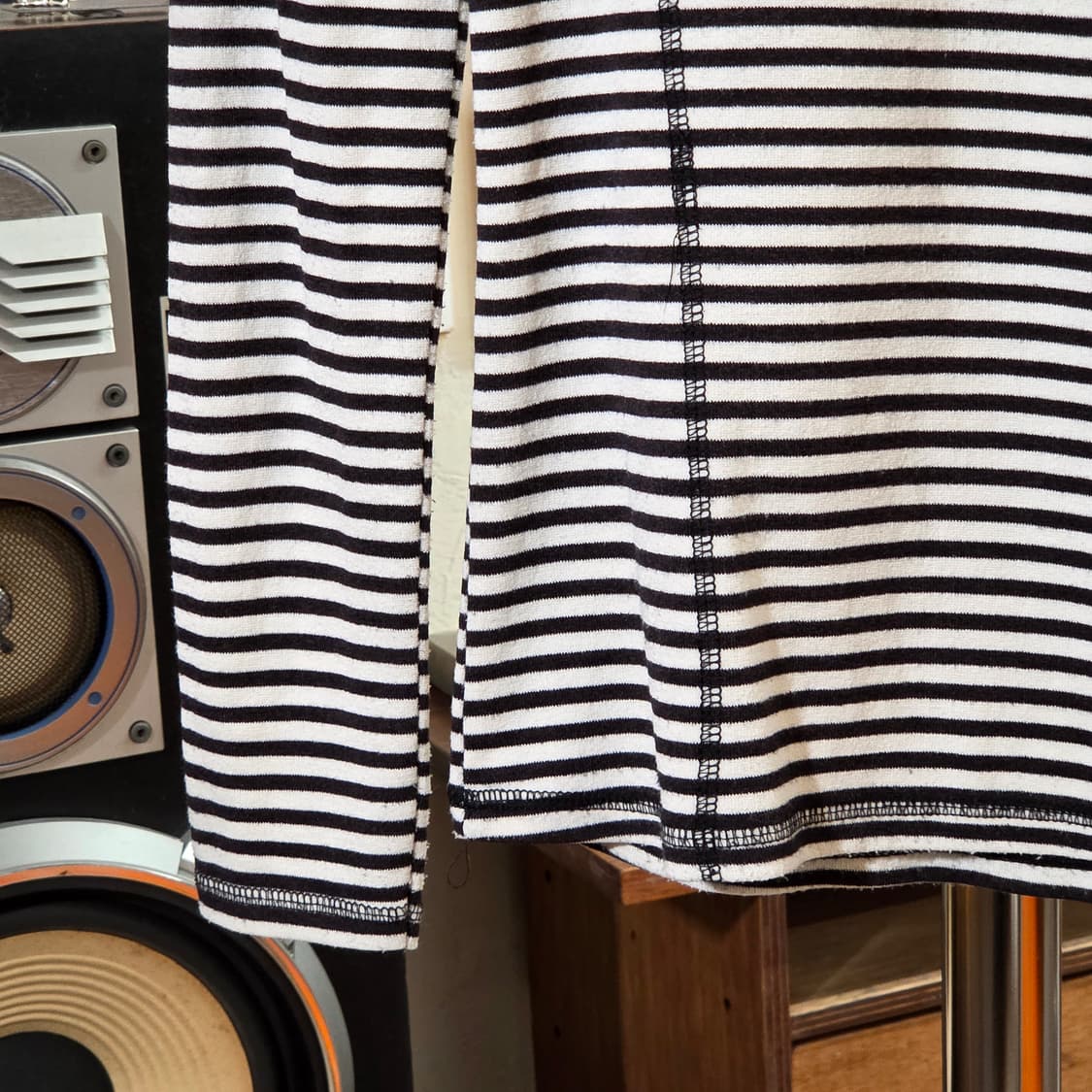 JPN 스트라이프 슬림핏 U넥 롱슬리브 상품이미지4