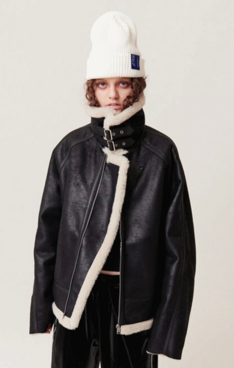 홀리넘버세븐 리버시블 무스탕 상품이미지1