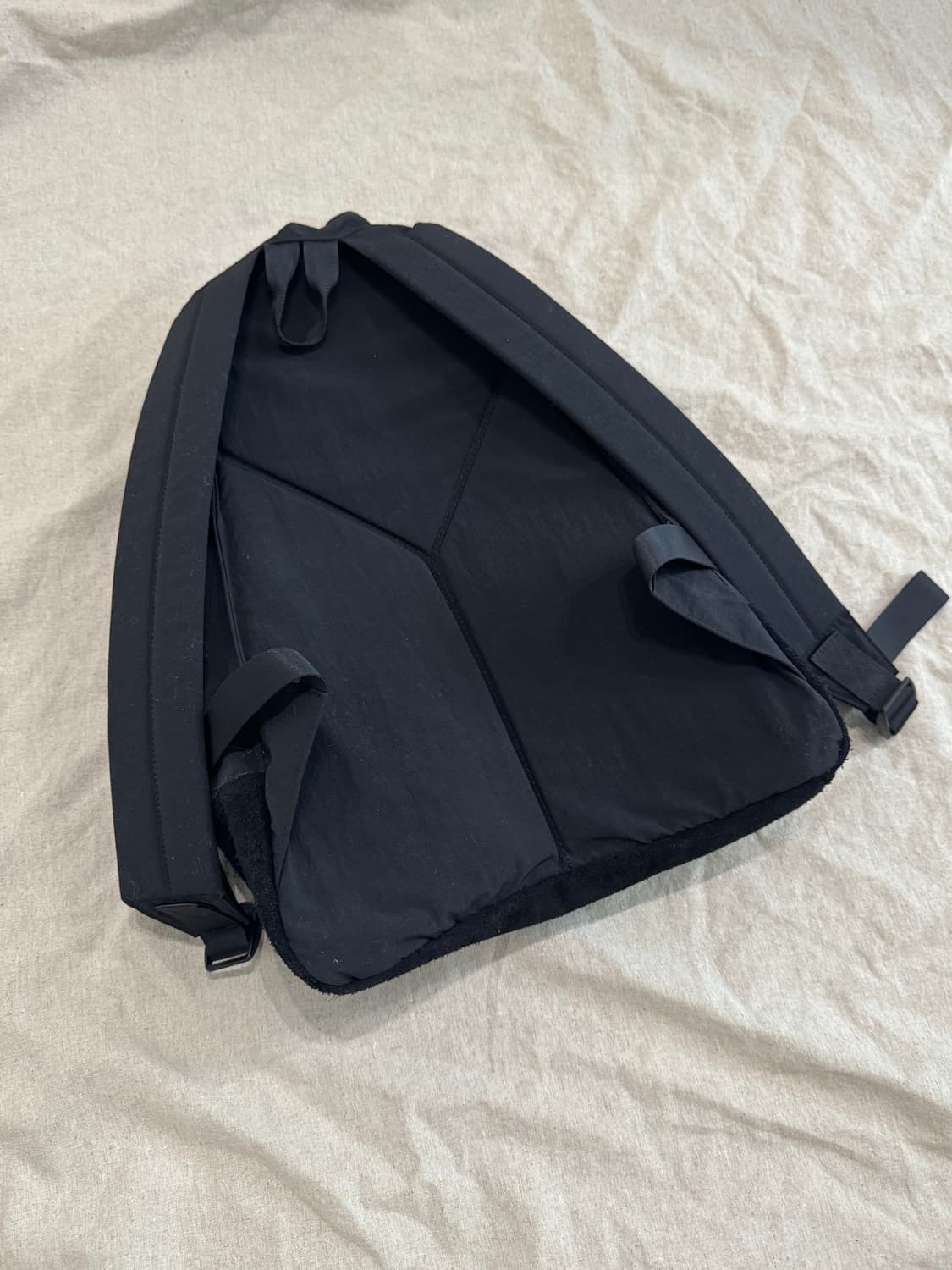 요지야마모토 23aw 나일론 스웨이드 짚 백팩 상품이미지2