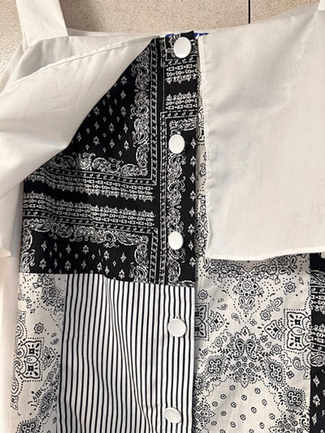 새) SJYP 페이즐리 오프숄더   상품이미지4