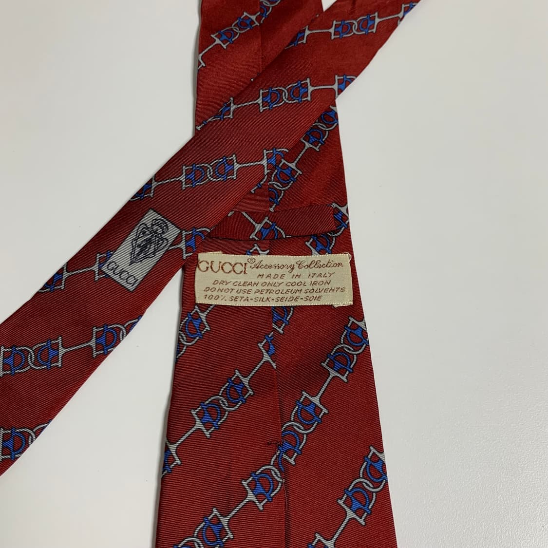 구찌(GUCCI) 기하학적패턴 100실크 클래식 정장넥타이 명품 상품이미지4