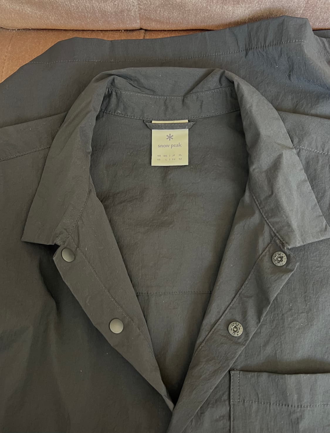 스노우피크 남성 블랙 고프코어 반팔셔츠 

 상품이미지3