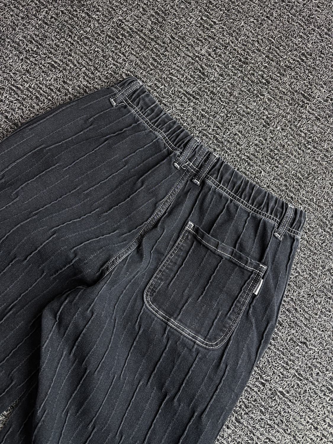 디스이즈네버댓 절개 디테일 데님 루즈 팬츠 블랙 2930 상품이미지5