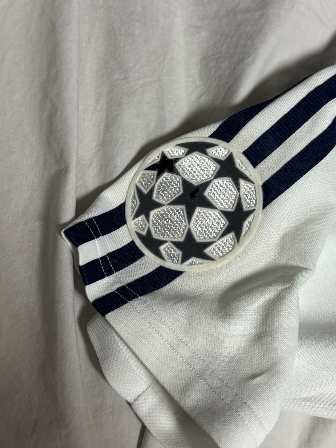 01-02 레알마드리드 백주년 홈 유니폼 챔스 상품이미지3