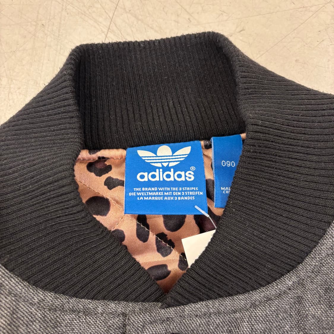 아디다스 오리지널 빅로고 스타디움 자켓 상품이미지4