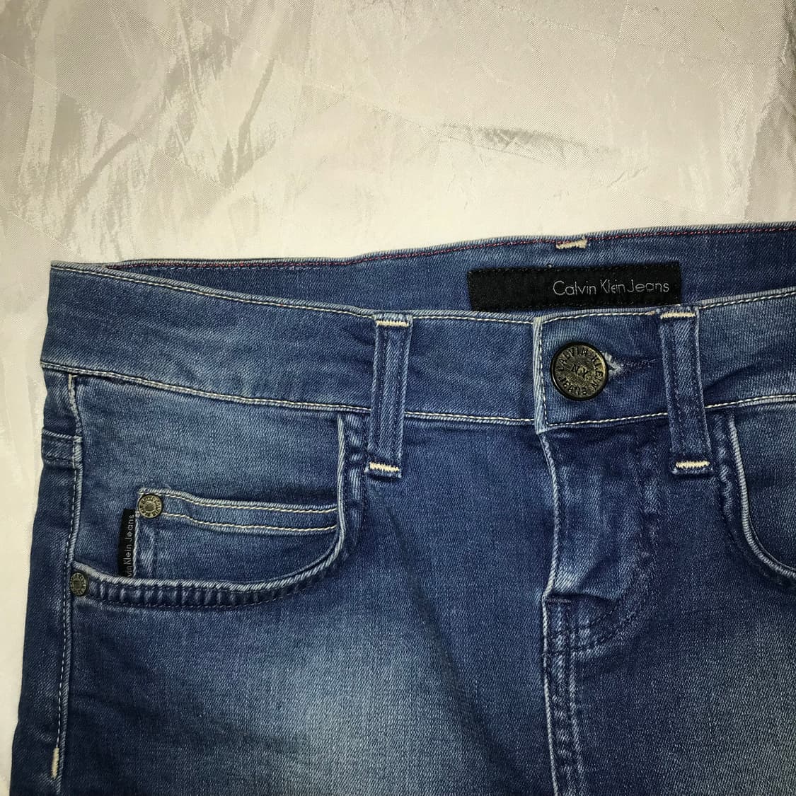 Calvin Klein 캘빈클라인 로우 워싱 데님 초미니스커트 상품이미지5