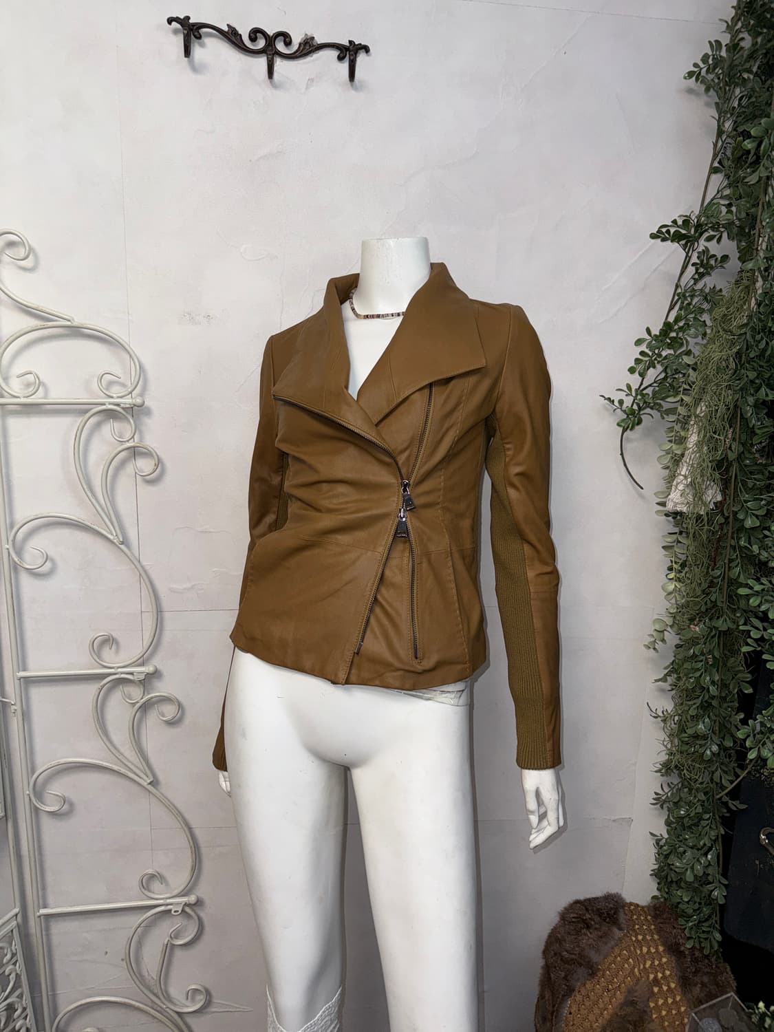 Mocha brown goat skin two way draped jk 상품이미지6