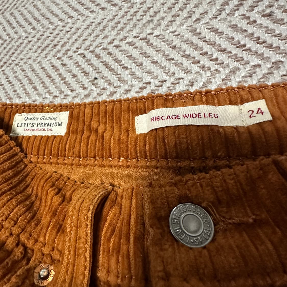 LEVI'S premium corduroy wide pants 상품이미지4