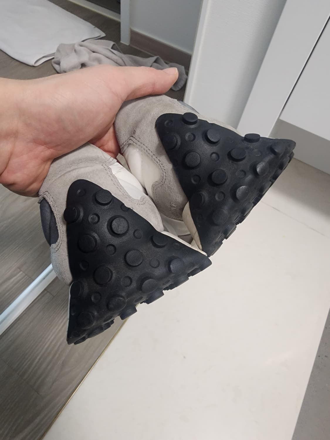 뉴발란스 327 그레이 285사이즈 상품이미지2