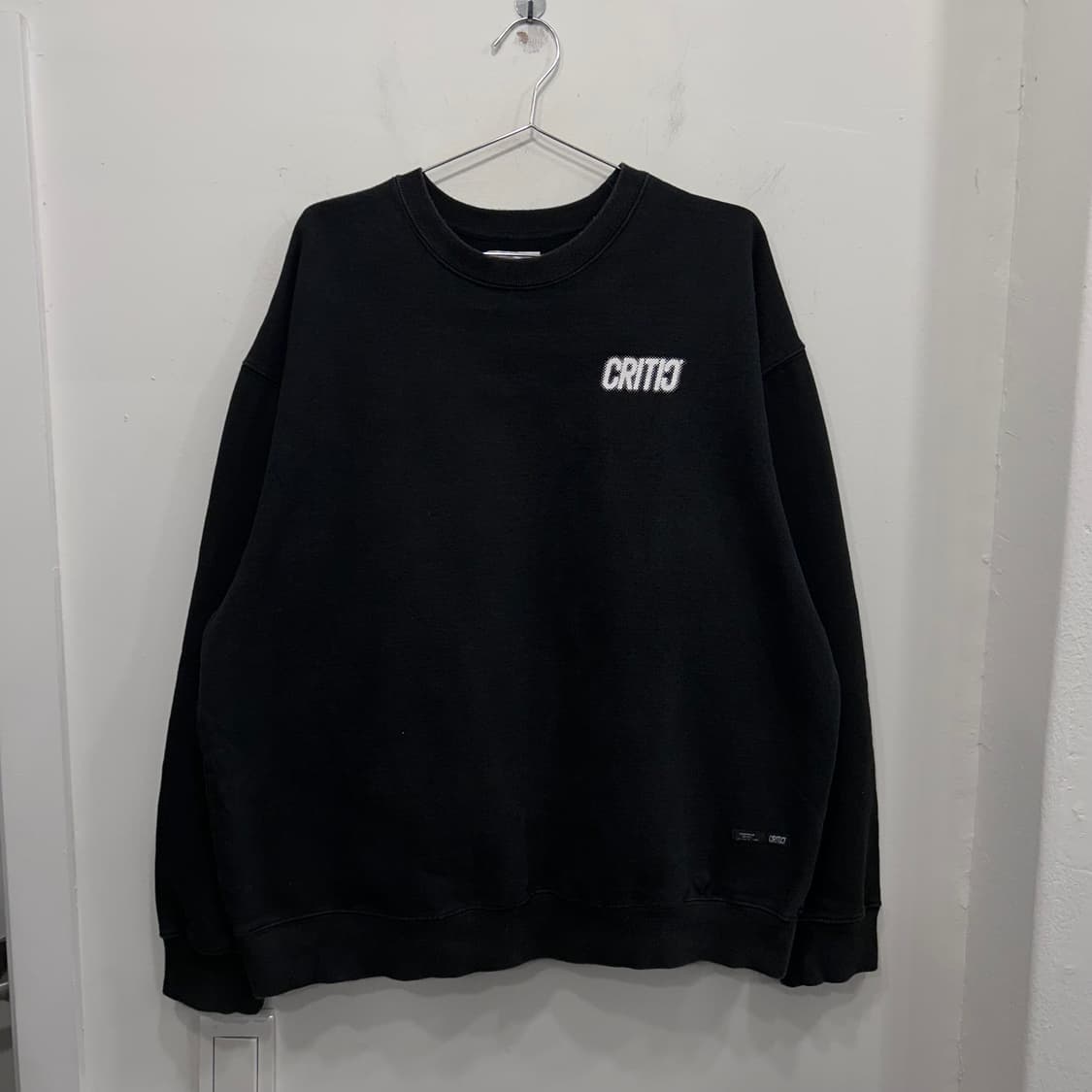 크리틱 오버핏 헤비코튼 나염로고 맨투맨 상품이미지2