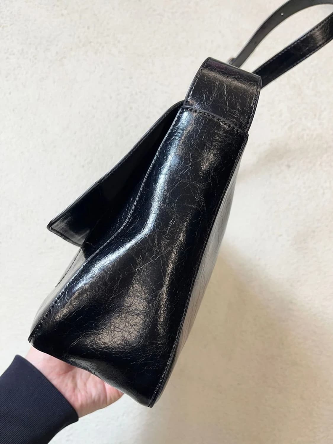 오스트카카 OSTKAKA 카델 바게트 소가죽 숄더백 A1809 상품이미지3