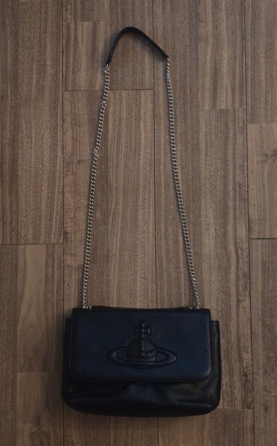 Vivienne Westwood 빅로고 레더 숄더백 상품이미지5