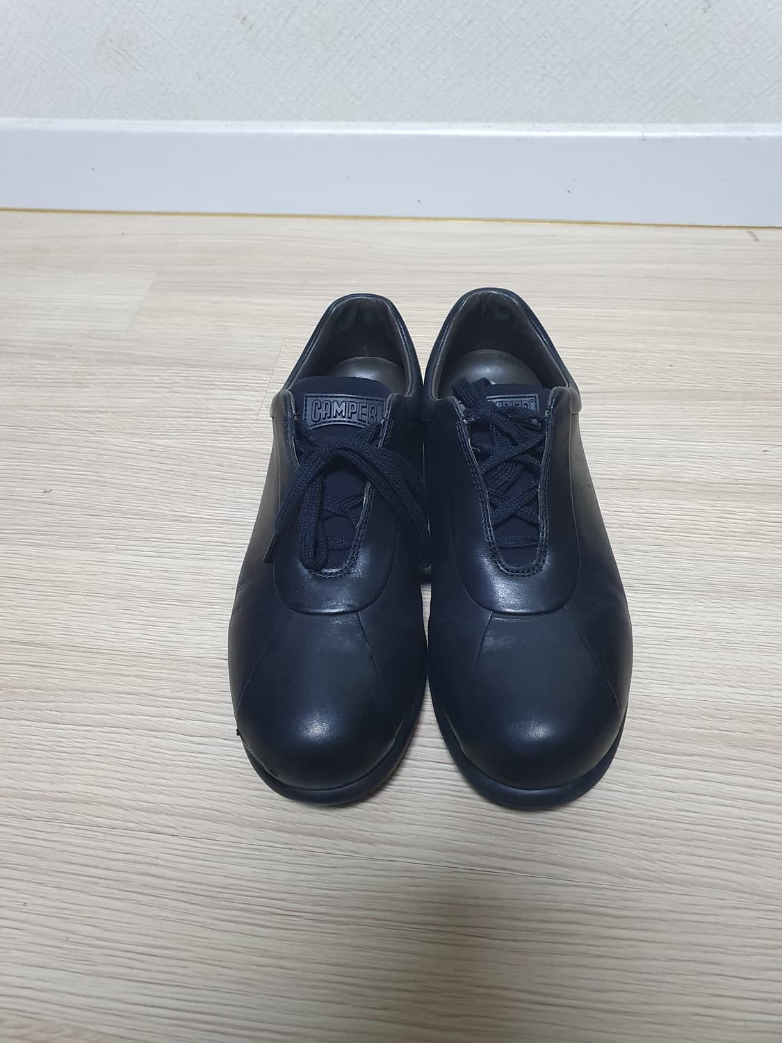 캠퍼 블랙 가죽 스니커즈 265~270 상품이미지3