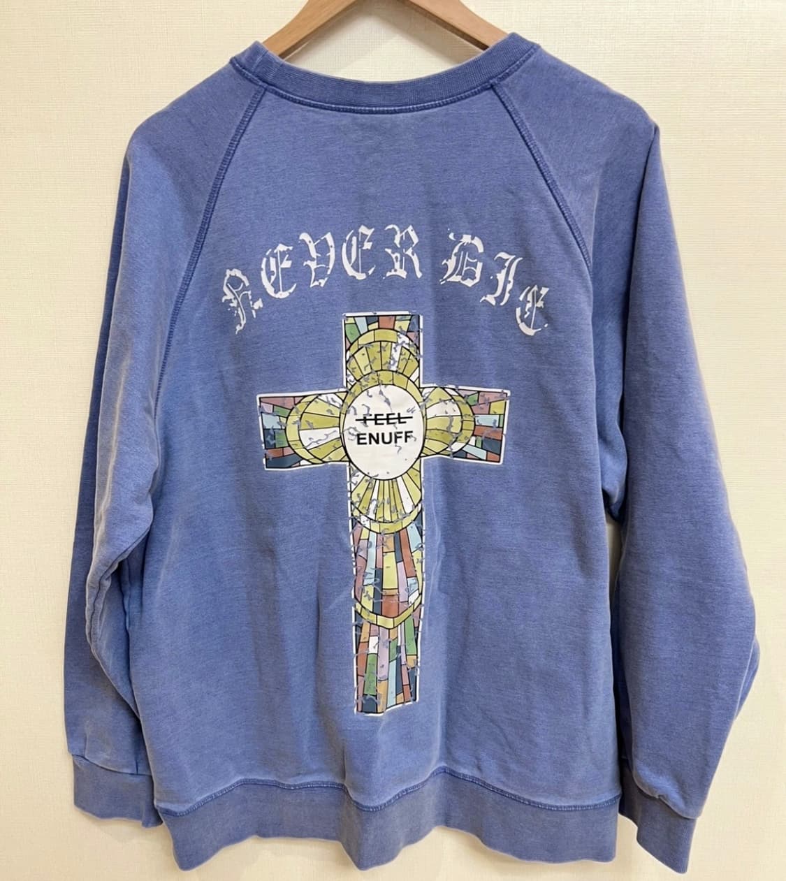 필이너프 크로스 그래픽 맨투맨 상품이미지5