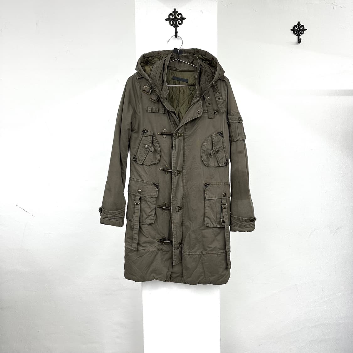 Khaki buckle detail hood jacket 상품이미지4