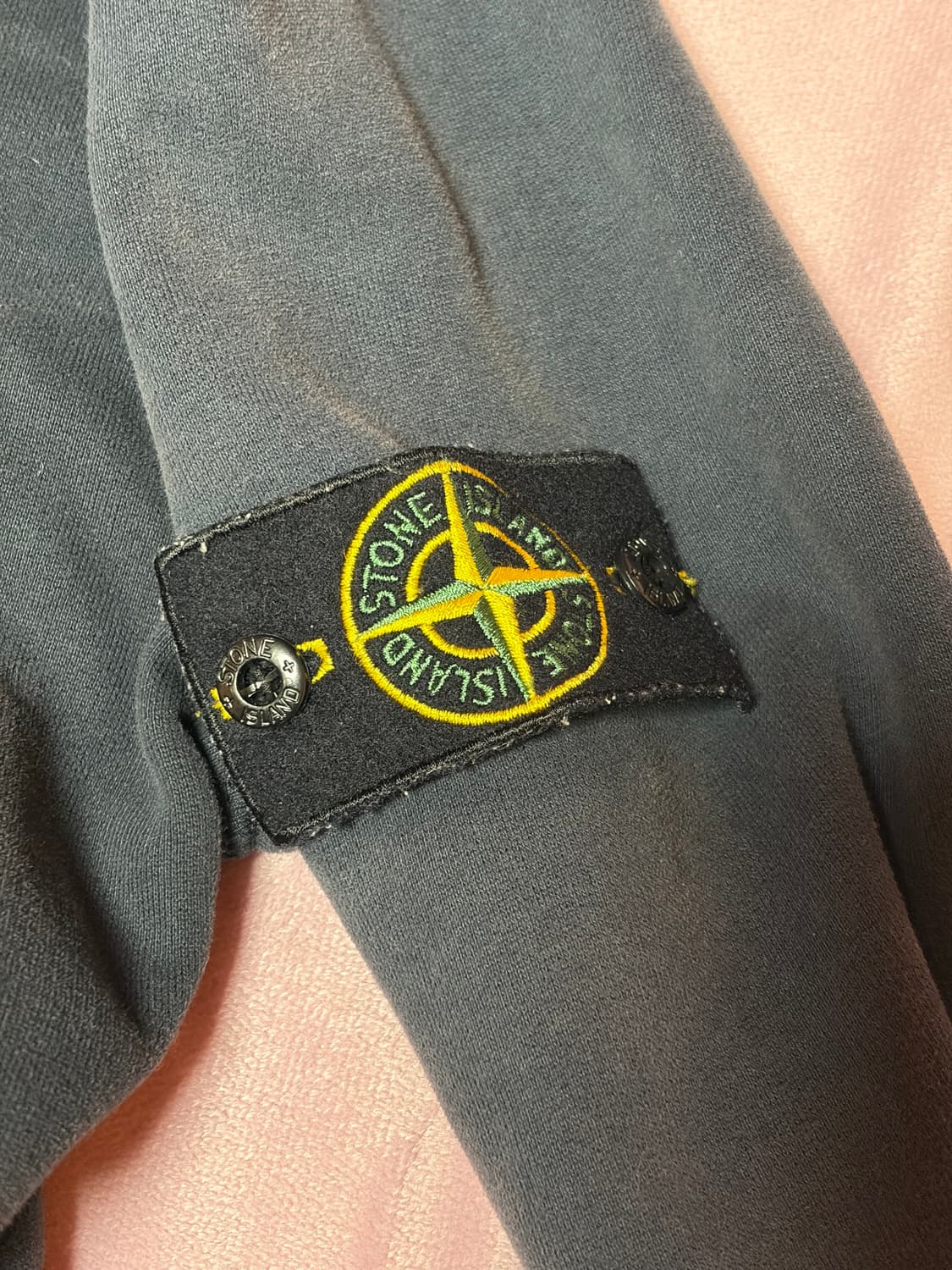 스톤아일랜드 현재 품절상태 대대장 후드집업 상품이미지2