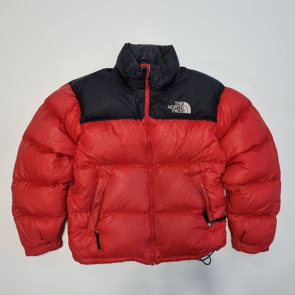 노스페이스 눕시 700 패딩 레드 상품이미지1