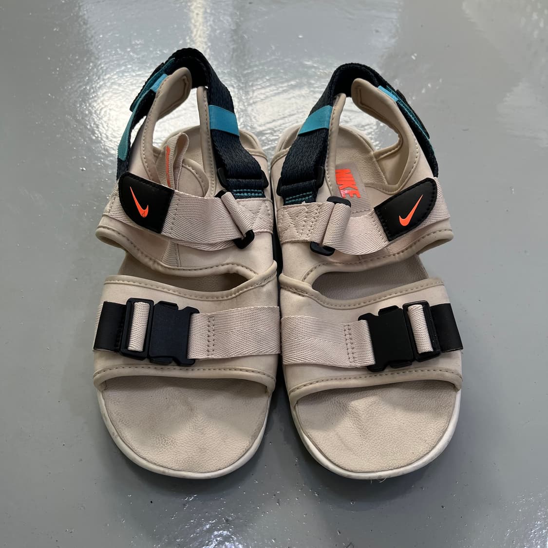 250 나이키 여성 캐년 샌들 0304M 상품이미지1