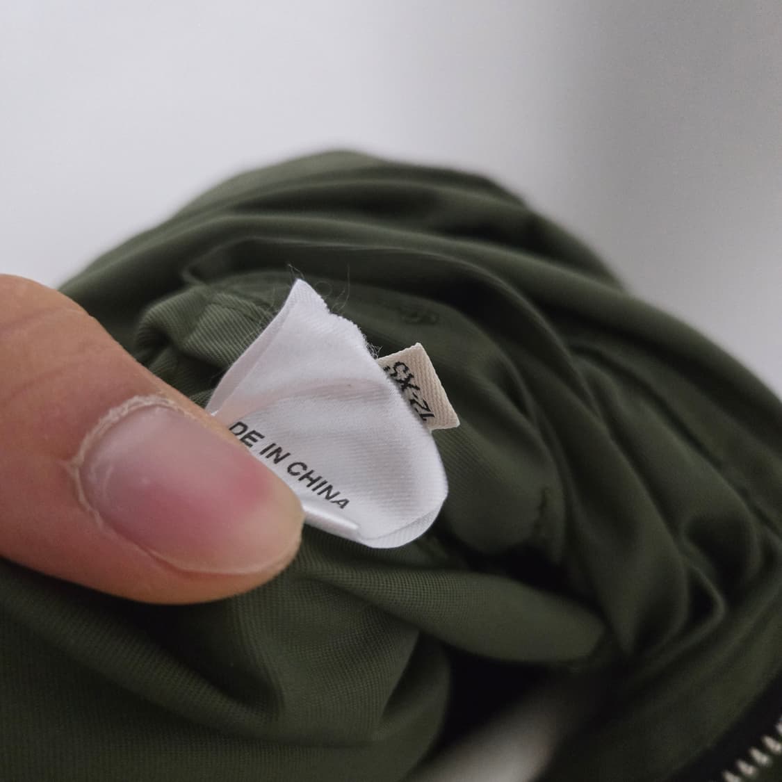 쟈딕앤볼테르 후드 자켓 / 여성 자켓/ 여자 자켓 
총길이 69
어깨길 상품이미지3