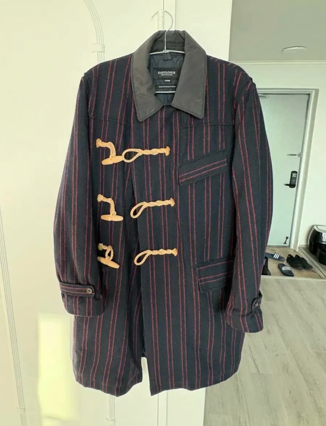 이스트로그 x 스컬프스토어 코트  상품이미지1