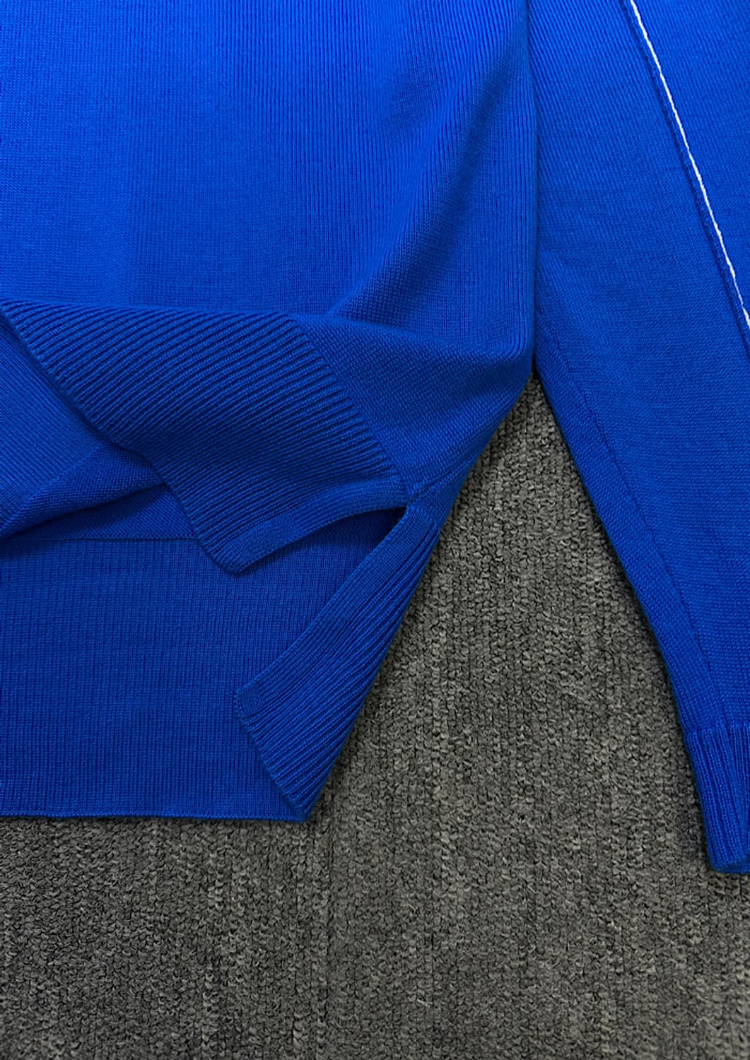 솔리드옴므 니트  상품이미지2