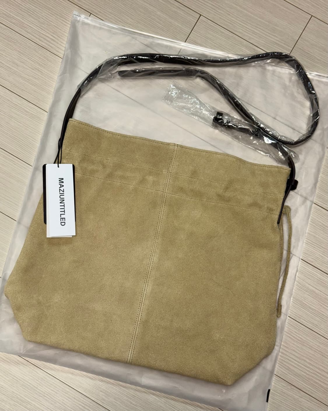 마지언타이틀 스웨이드 눅백 상품이미지4