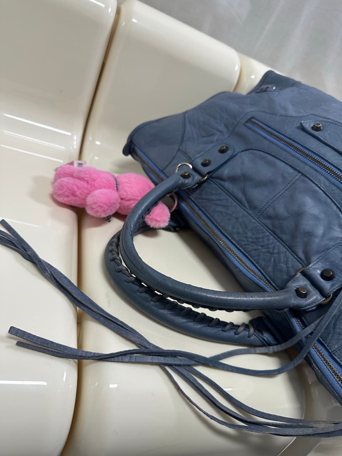 [A 정품] 발렌시아가 시티 모터백 라지 블루 상품이미지7