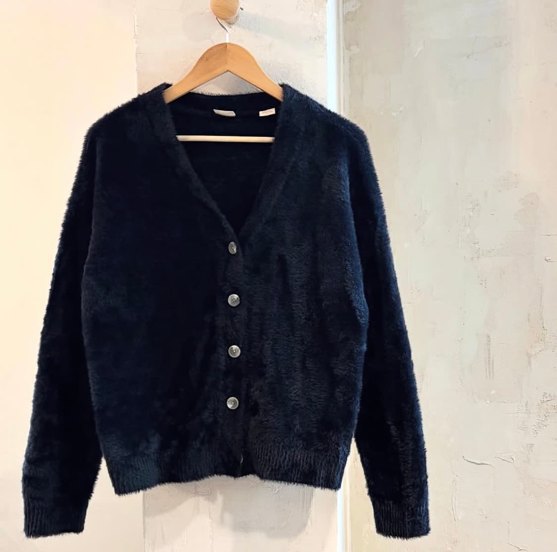 리바이스 페이크 퍼 블랙 가디건 상품이미지2