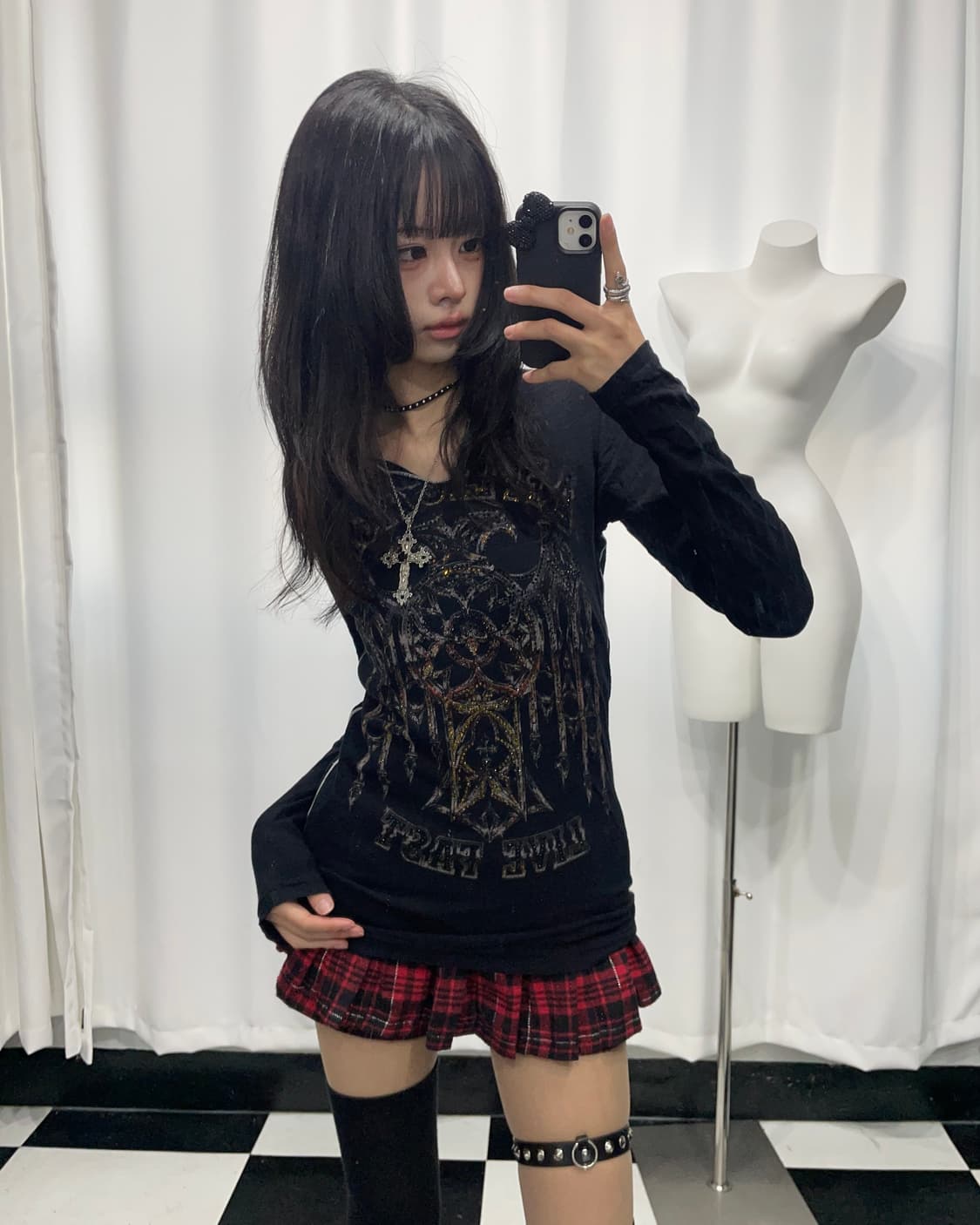 🎸블랙 프린팅 비즈 디테일 롱슬리브🎸 상품이미지2