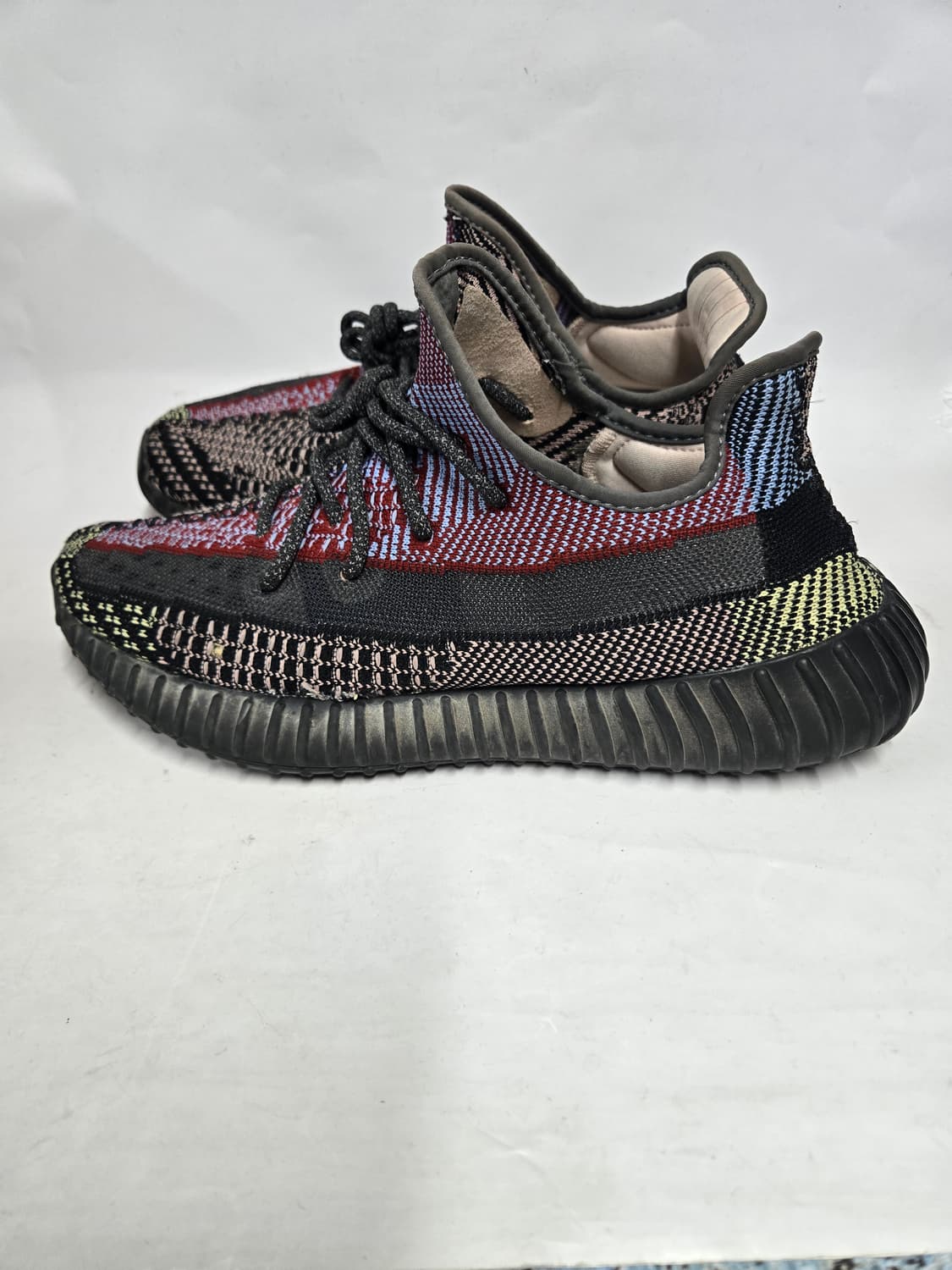 아디다스 이지부스트 350 V2 멀티컬러 예힐 285mm 상품이미지3