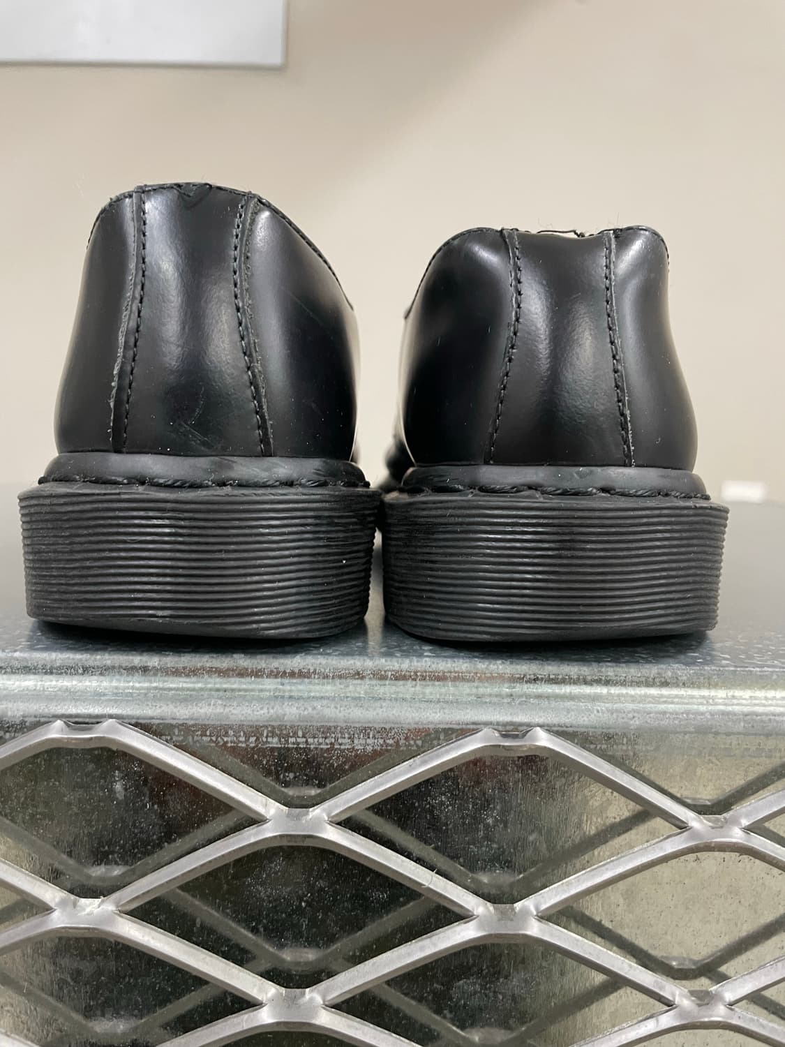 닥터마틴 1461 모노 블랙 uk5 상품이미지3