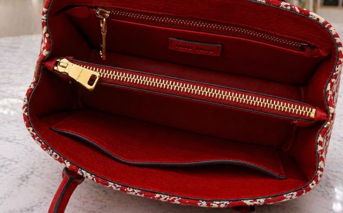 [S급]  미우미우 자카드 마드라스 토트백 판매합니다!!! 상품이미지4