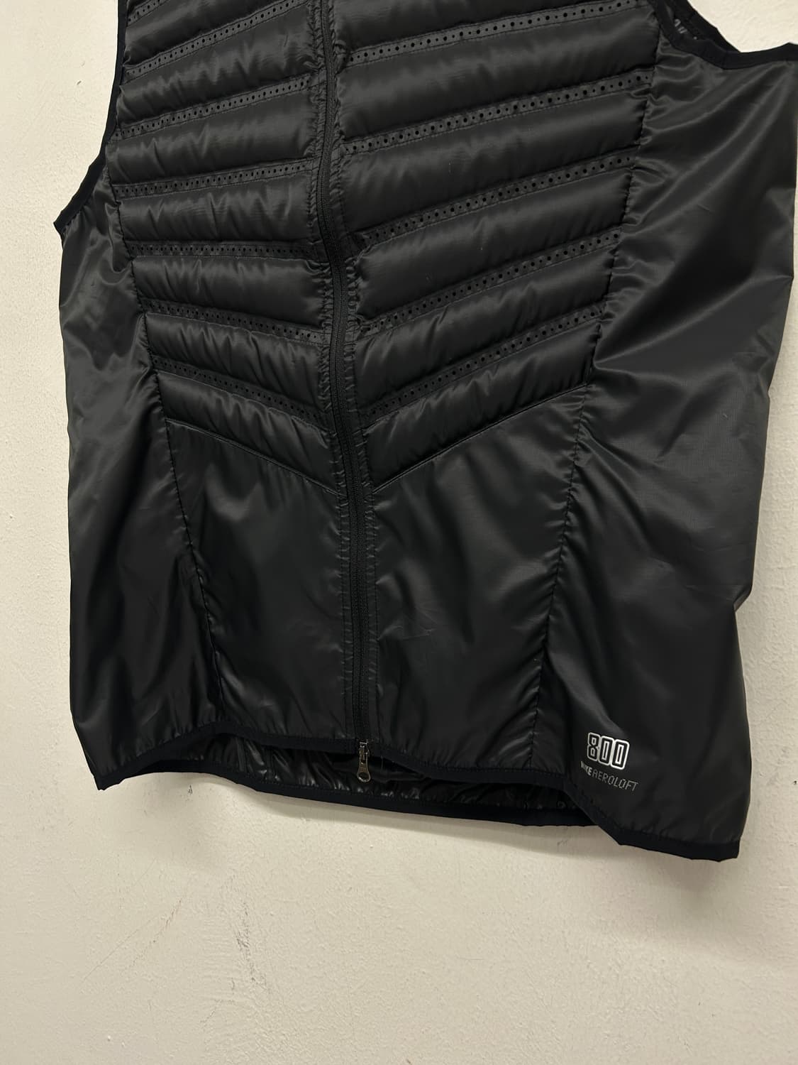 나이키 에어로 로프트 경량 러닝 베스트 상품이미지4