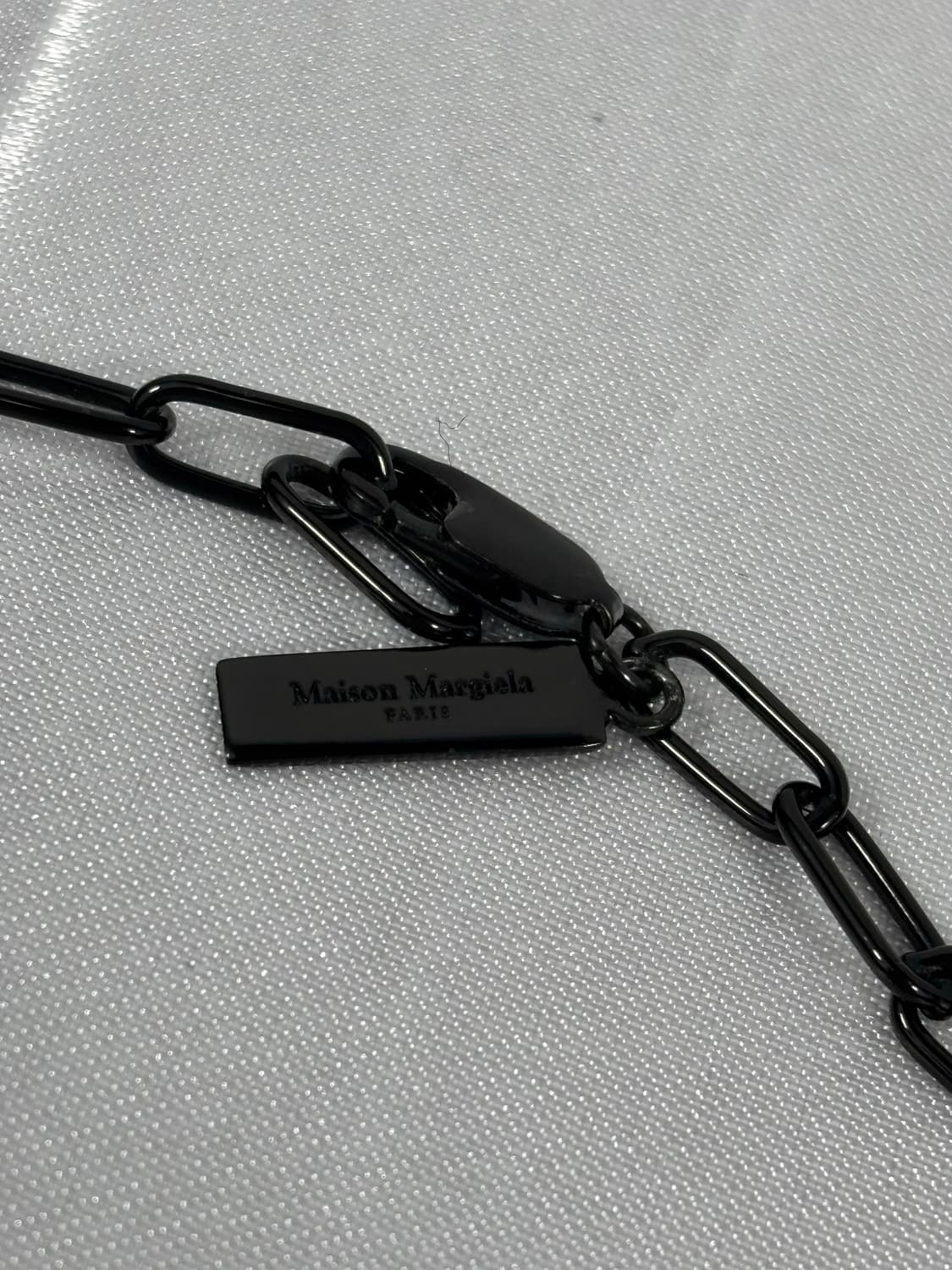 (정품)메종마르지엘라 블랙쉴드 목걸이 상품이미지5