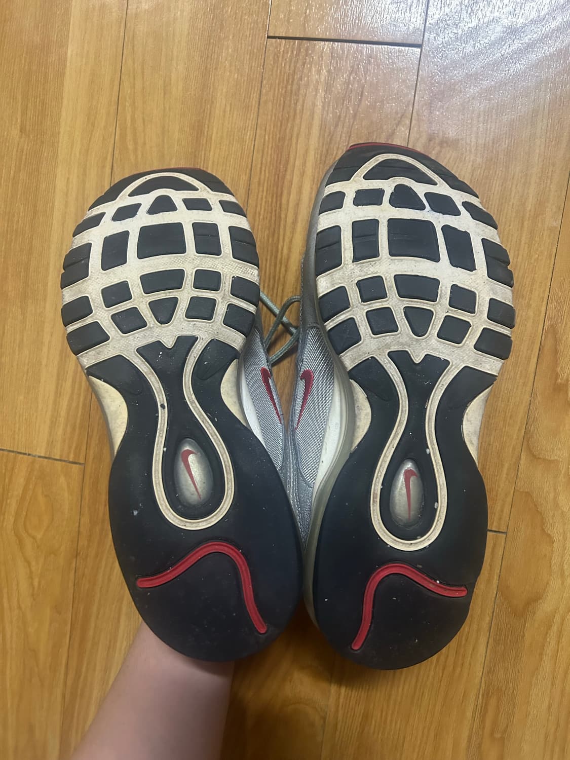 급전 나이키 에어맥스 97 실버 상품이미지3