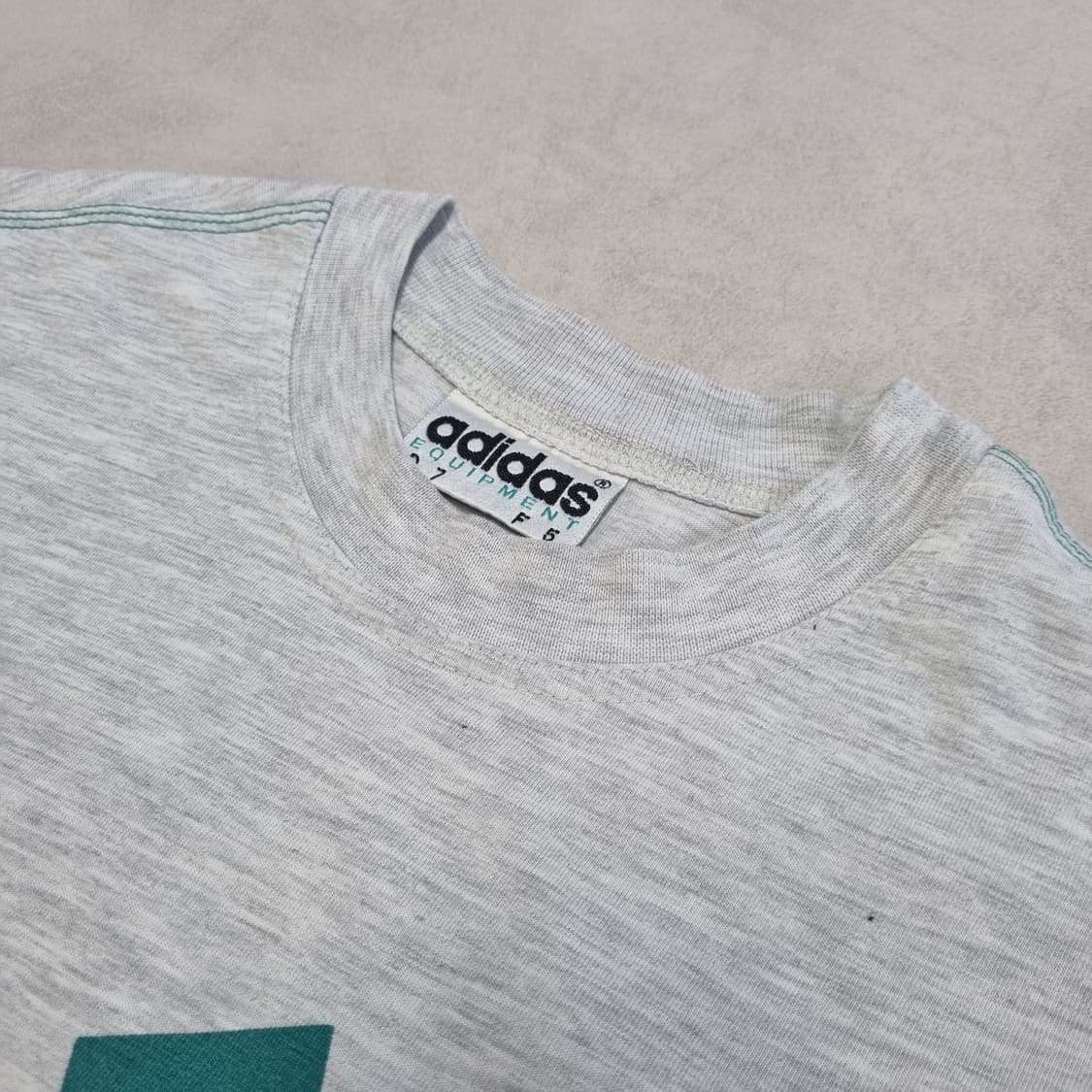 90s ADIDAS 이큅먼트 반팔티 - L 상품이미지4