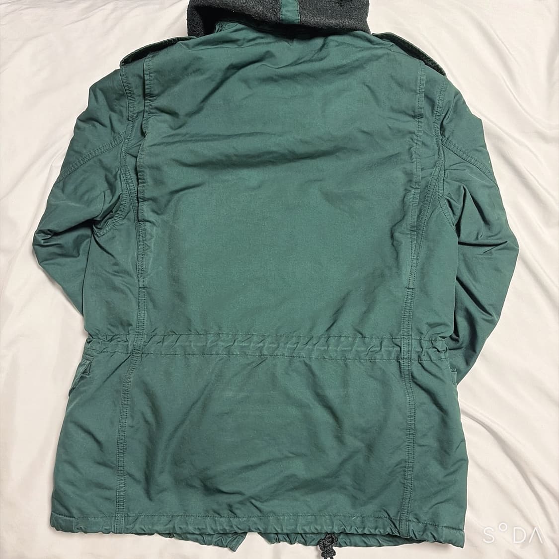 CP컴퍼니 고글 후드 그린 야상 자켓 상품이미지2