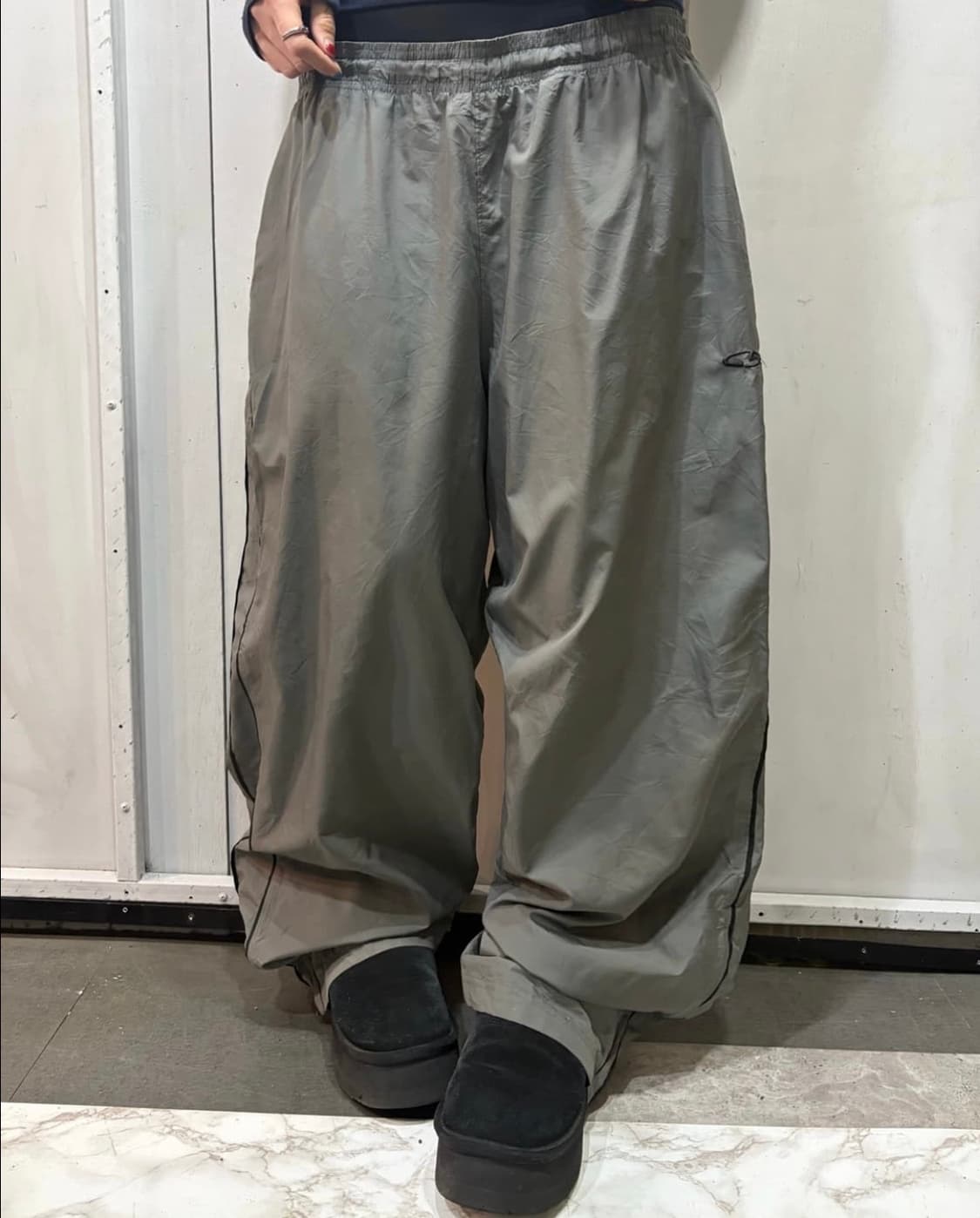 90s Champion 그레이 나일론 트랙팬츠 상품이미지2