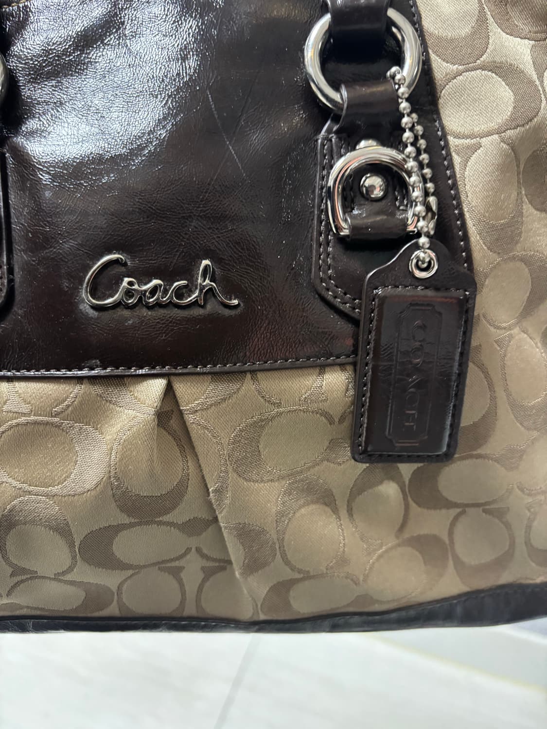 코치 애슐리 시그니처 사첼백 (Y2K Coach Satchel) 상품이미지3