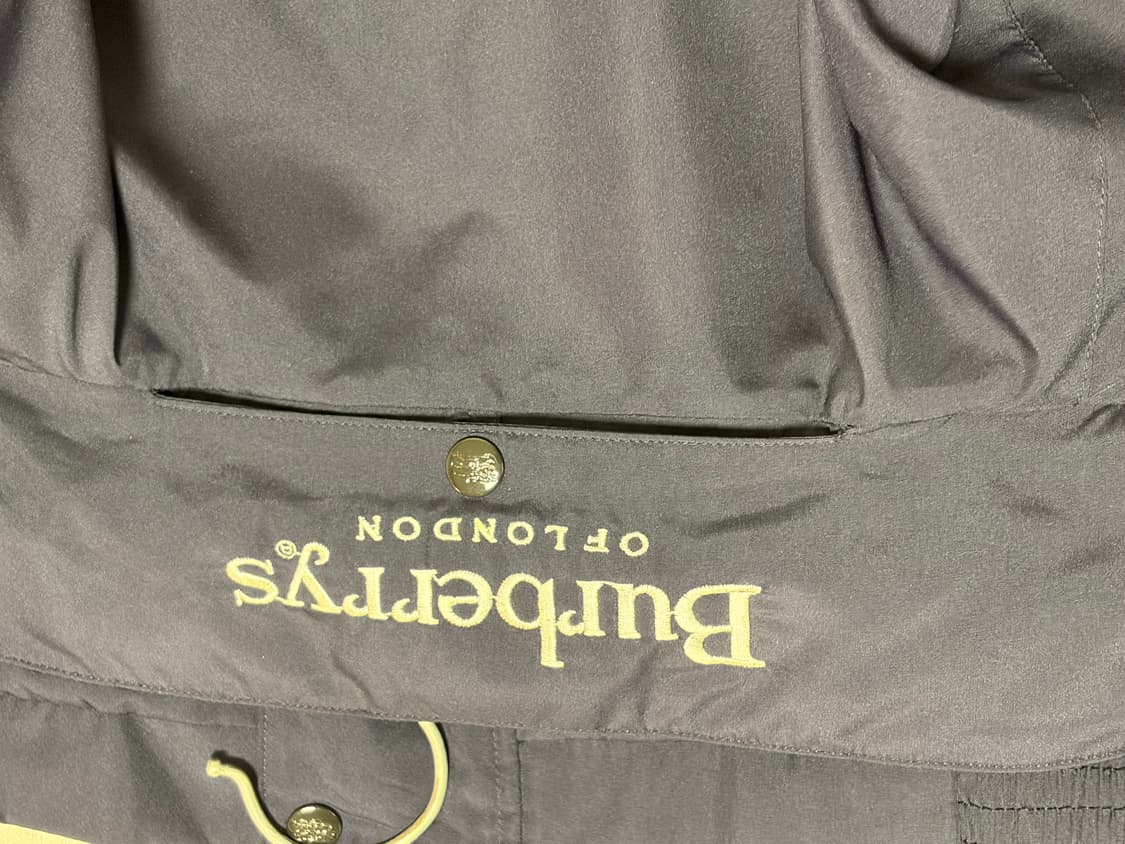 버버리 바람막이 상품이미지4