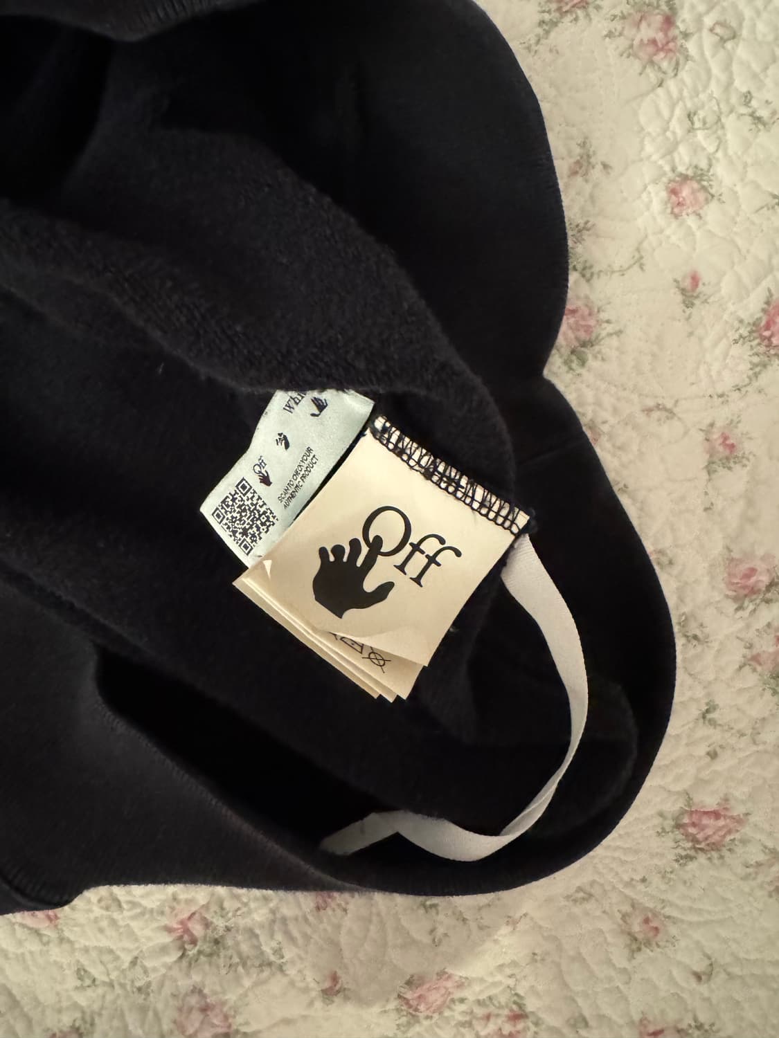 오프화이트 후드티 상품이미지5